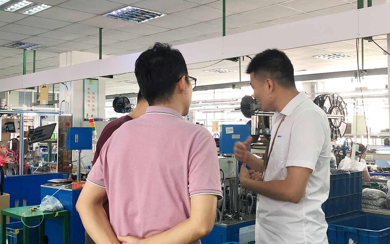 20210925-慈溪市市場管理局專利科領導來我司進行調研-4.jpg